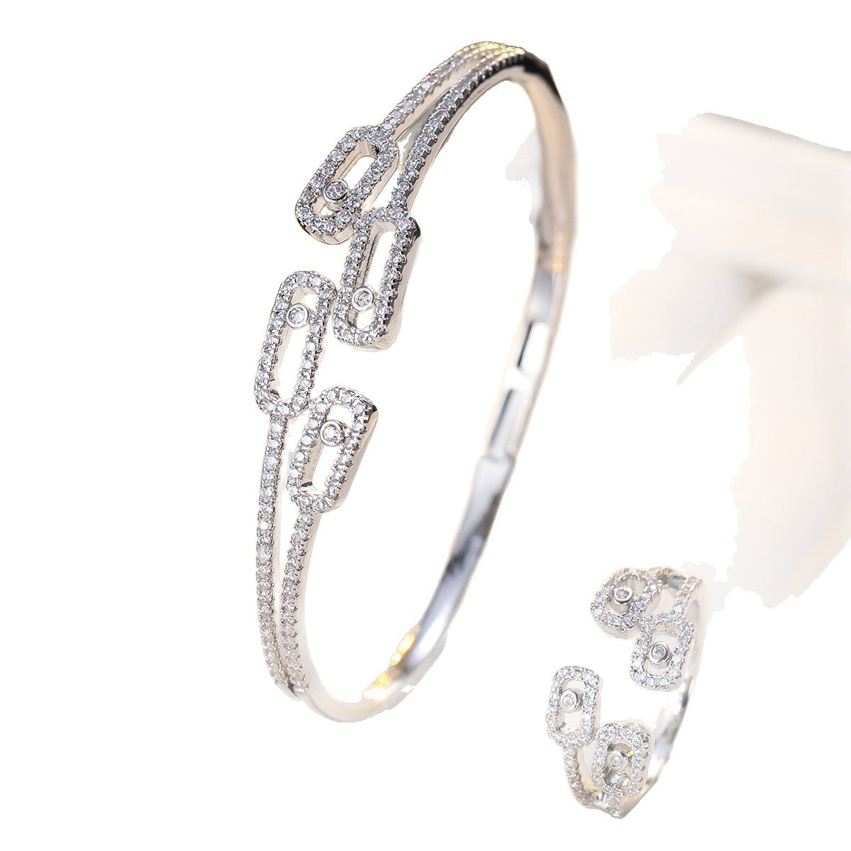 Cuff bracelet by Yoshan, detail view 7