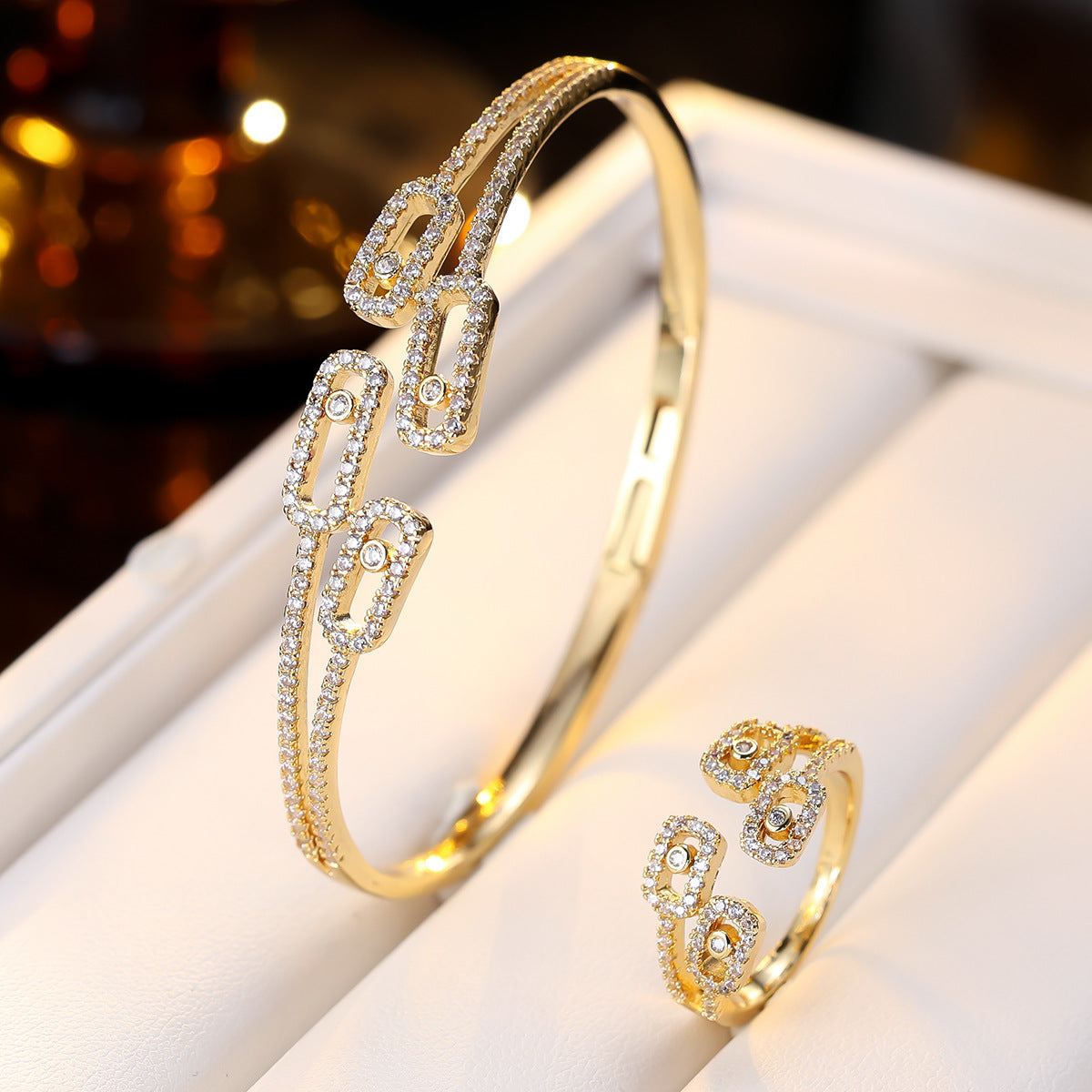 Cuff bracelet by Yoshan, detail view 2