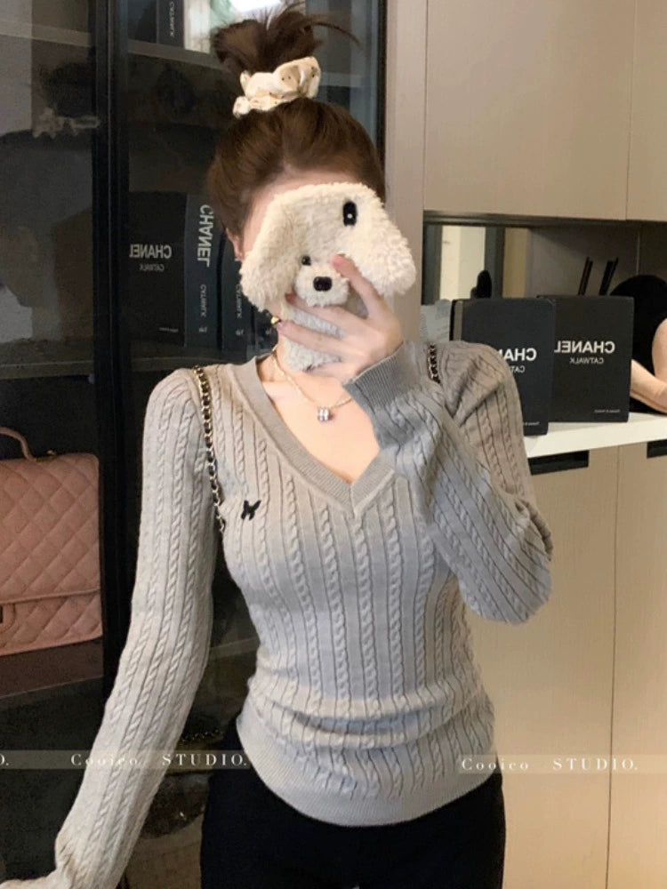 Women's V-Neck Fall Winter Slim-Fit Office Long Sleeve Korean-Style Workwear Sweater Knit Pullover Top for Casual Outfits Spring Travel