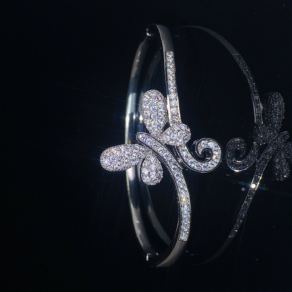 Cuff bracelet by Yoshan, detail view 6