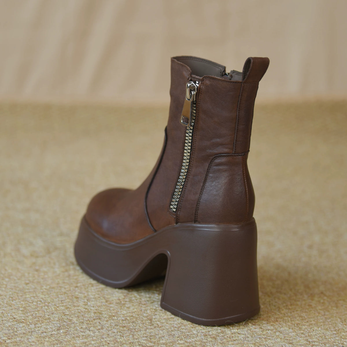 Women's Winter Chunky Sole Platform Fleece-Lined Block Heel High Heel Retro Ankle Boots for Fall Outfits Streetwear Office and Weekend Everyday Wear