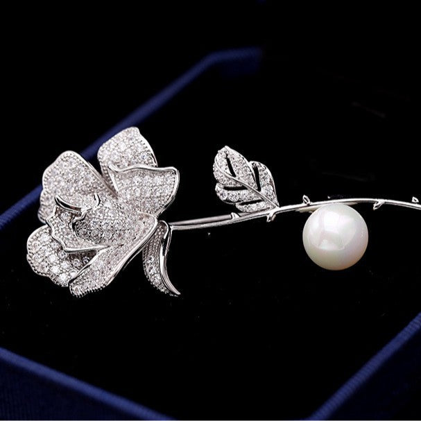 Cubic zirconia floral jewelry set by Yoshan, detail view 4