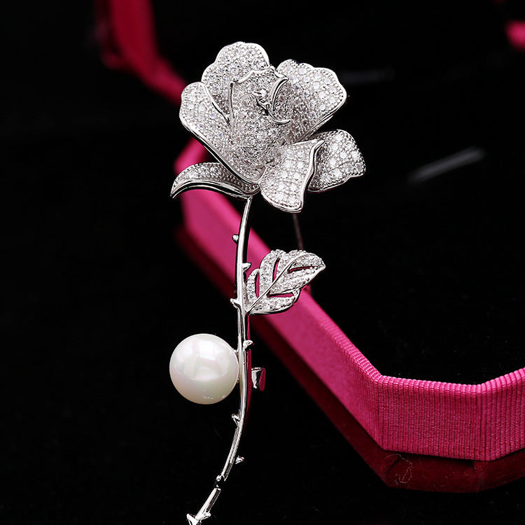 Cubic zirconia floral jewelry set by Yoshan, detail view 5