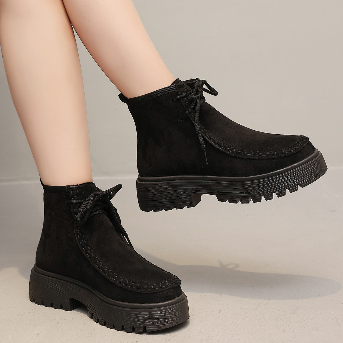 Black / EU 37
