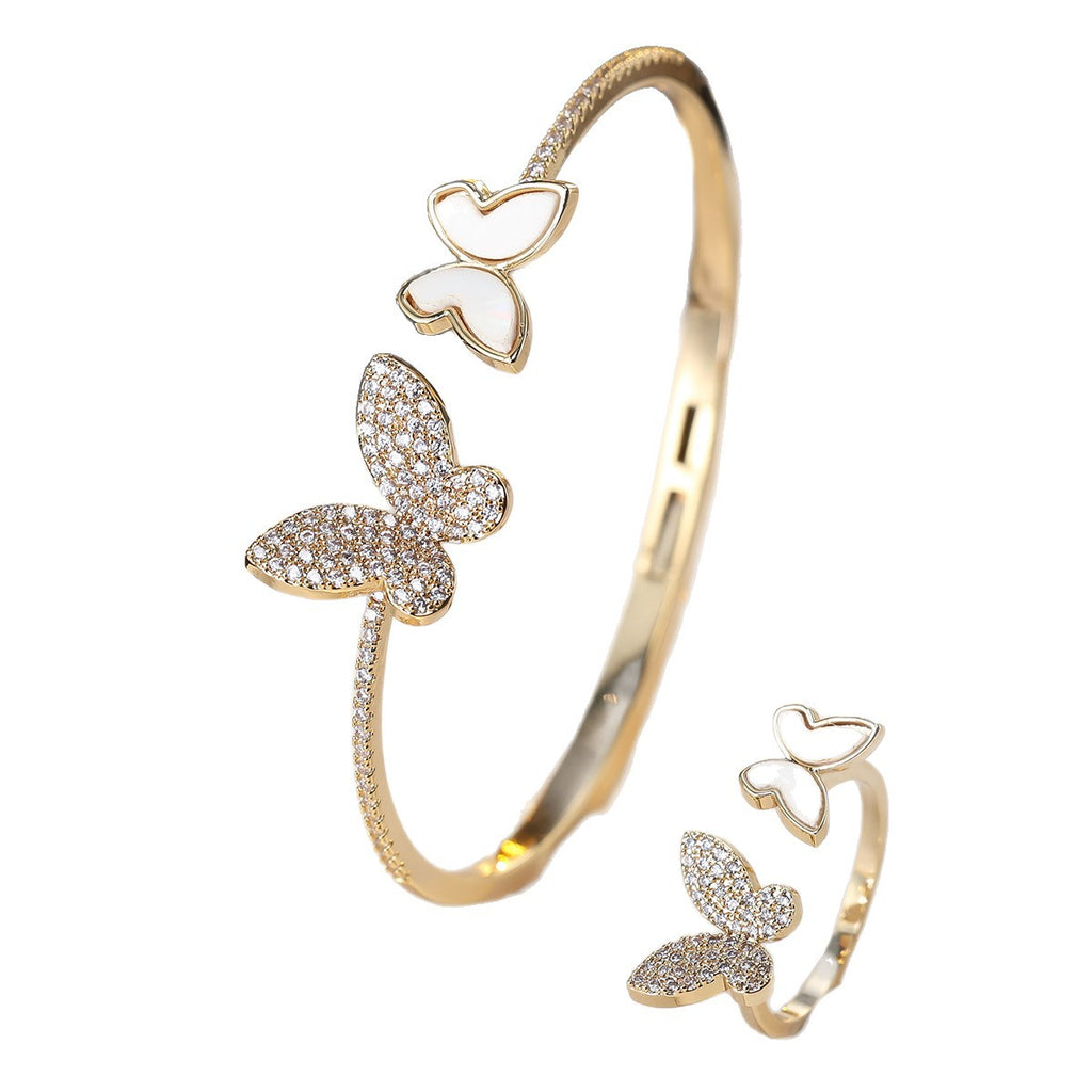 Cuff bracelet by Yoshan, detail view 13