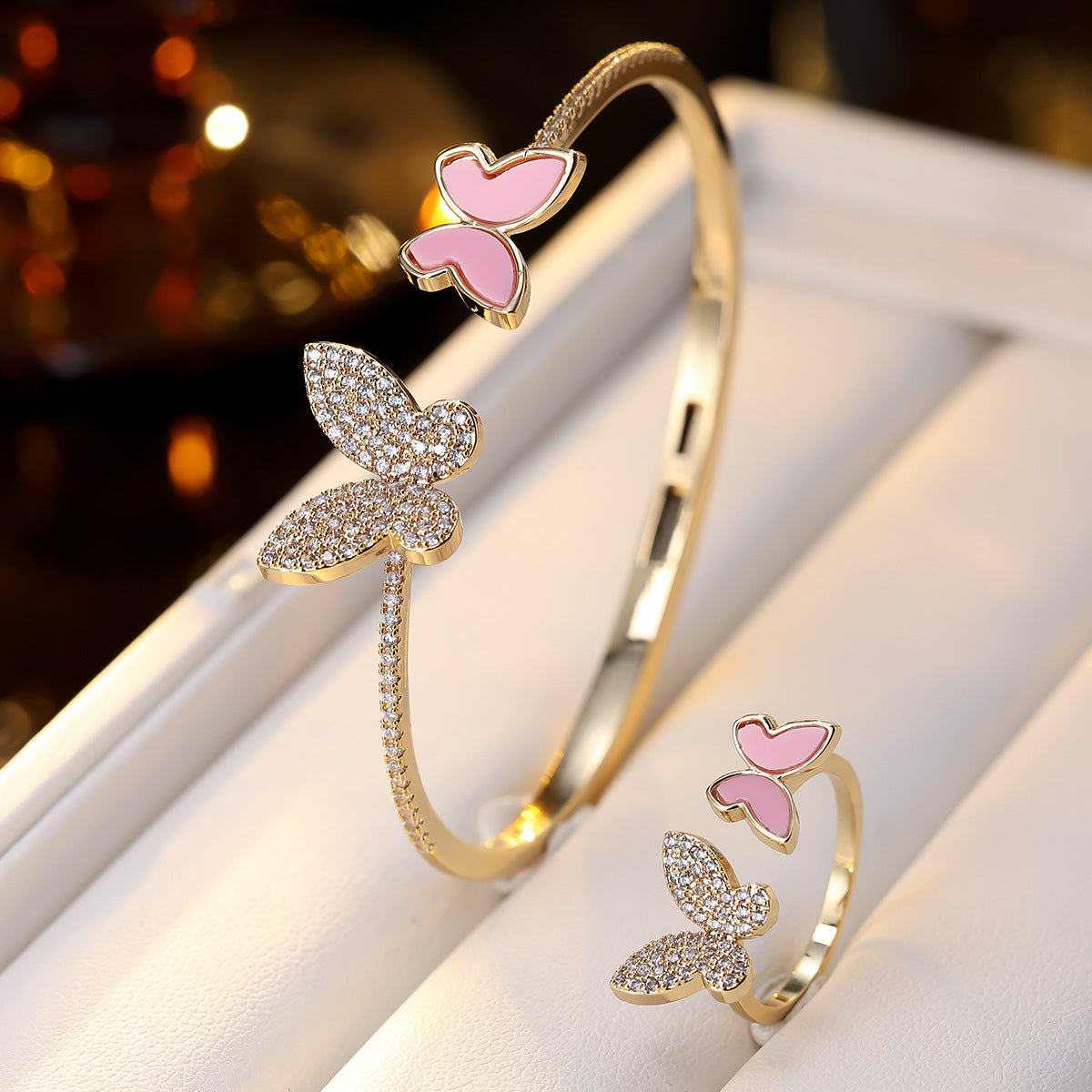 Cuff bracelet by Yoshan, detail view 8