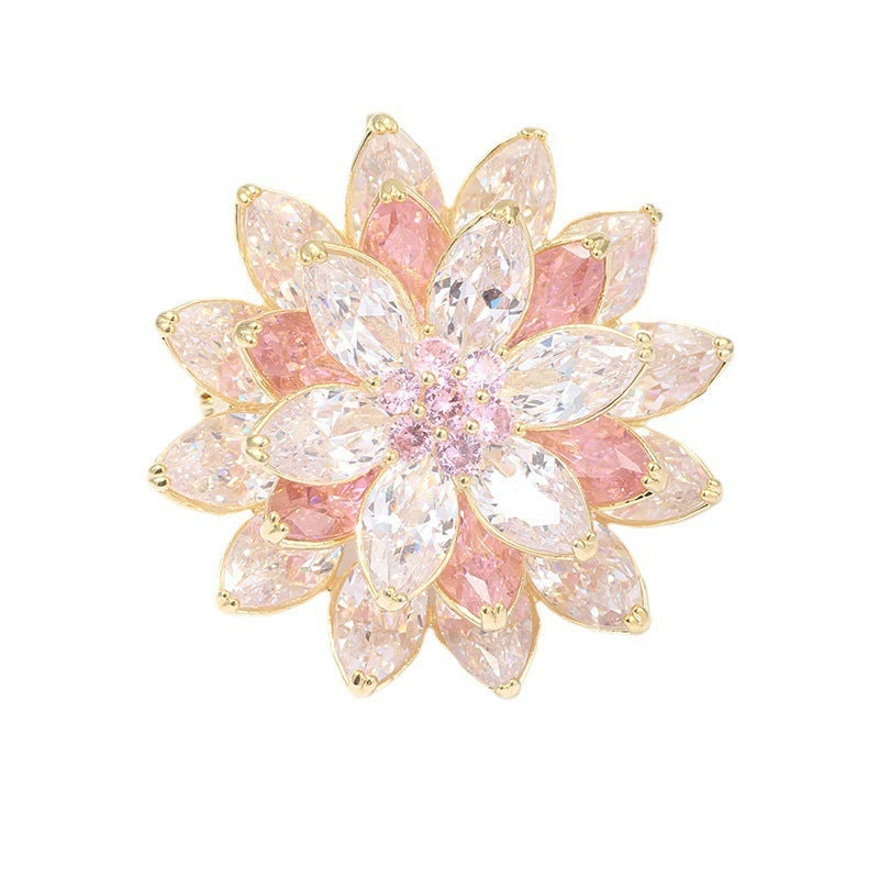 Cubic zirconia jewelry set by Yoshan, detail view 3
