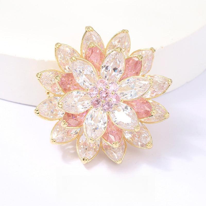 Cubic zirconia jewelry set by Yoshan, detail view 4