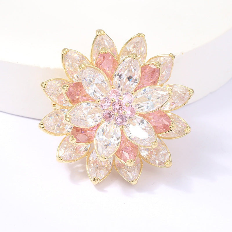Cubic zirconia jewelry set by Yoshan, detail view 5