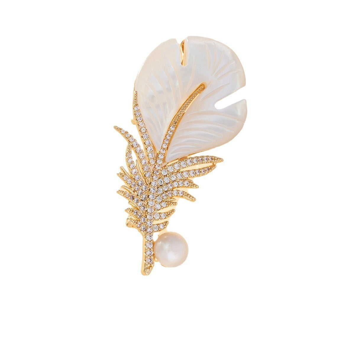 Faux pearl jewelry set by Yoshan, detail view 3