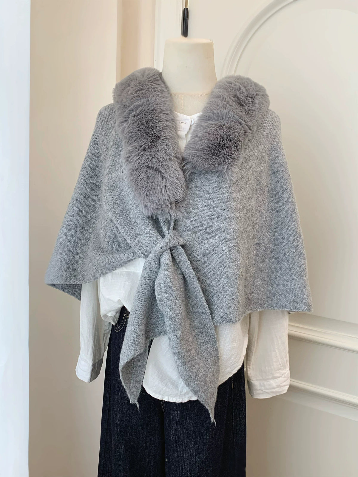 Women's Fur-Collar Fall Winter Thickened Fleece-Lined Korean-Style Knit Shawl for Office and Travel Evening Gift Holiday Gift