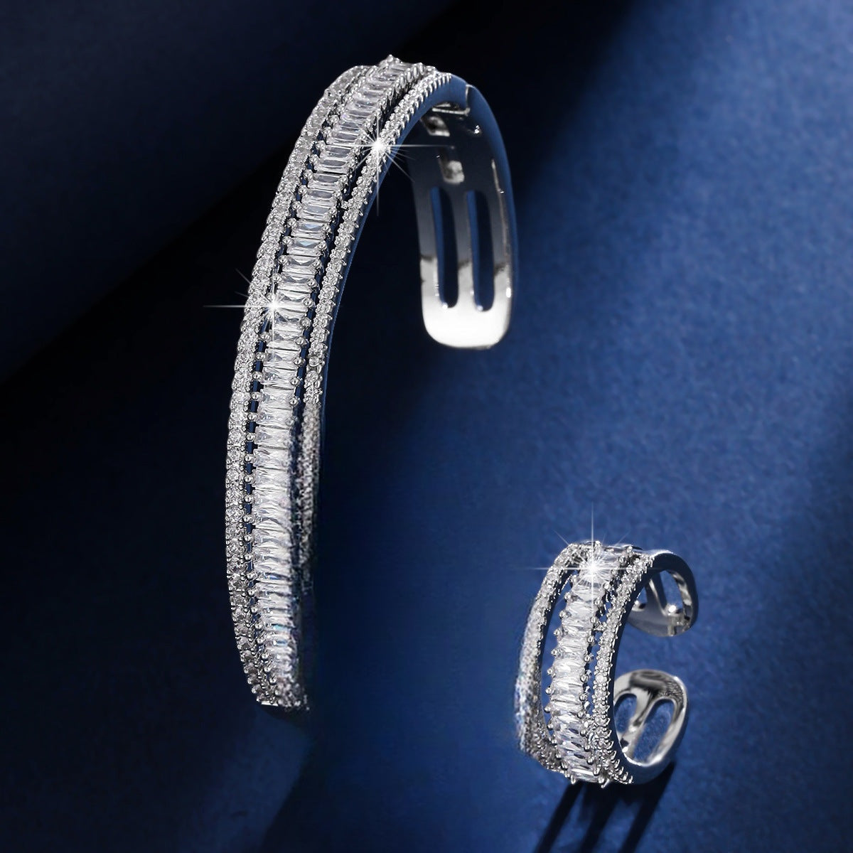 Cuff bracelet by Yoshan, detail view 8
