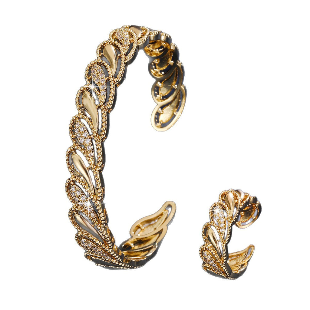 Cubic zirconia cutout cuff bracelet by Yoshan, detail view 11