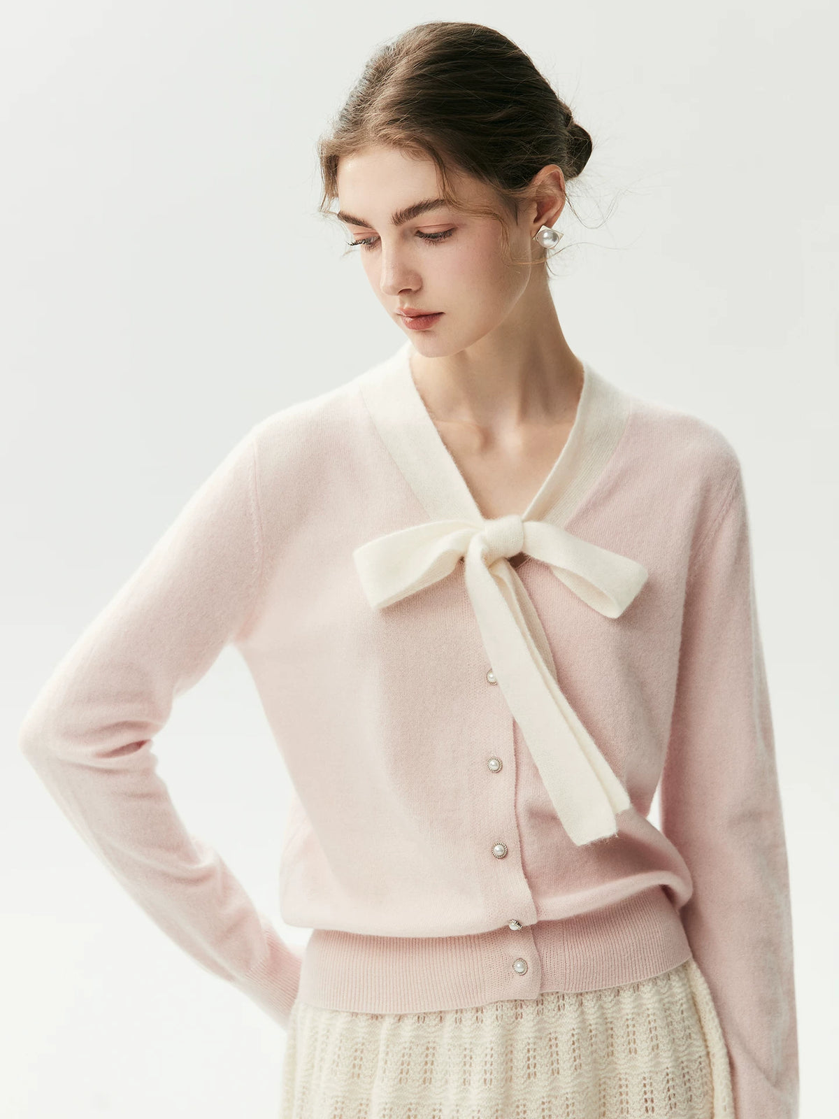 Women's Wool Bow Oversized Long Sleeve Sweater Knit Pullover Top for Fall Winter Spring Travel Office Everyday Date Night