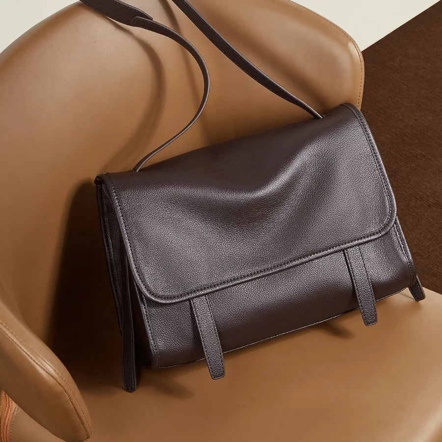 Large-Capacity Office Leather Workwear Retro Messenger Bag Backpack for Gym and Travel School