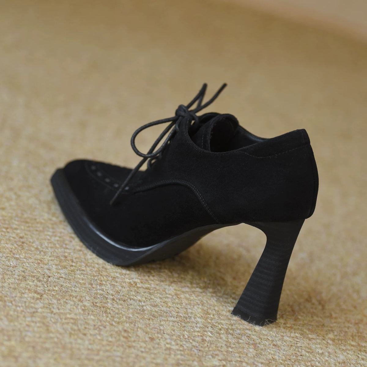 Women's Chunky Sole Pointed Toe Block Heel High Heel Lace-Up British-Style Pumps Closed-Toe Dress Heels Wedding Guest Cocktail Party