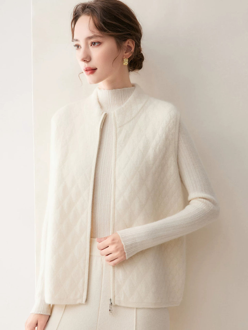 Women's Wool Fall Winter Vest Mandarin Collar Sleeveless Fleece-Lined Zip Cardigan Relaxed Fit Knit Outerwear for Office Outfits Everyday Work Date Night