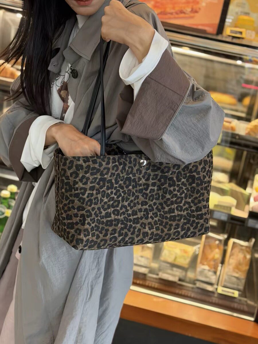 Women's Large-Capacity Leopard Brown-Tone Tote Bag Shoulder Crossbody Purse Work and Travel Office