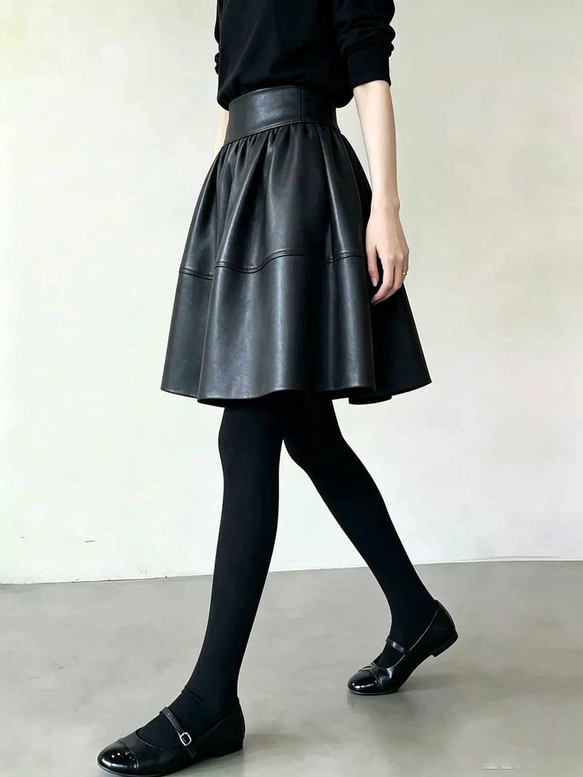 Women's Black Leather-look High-waist Slim-fit Skirt for Summer Outfits Office Weekend Slimming Everyday Date Night