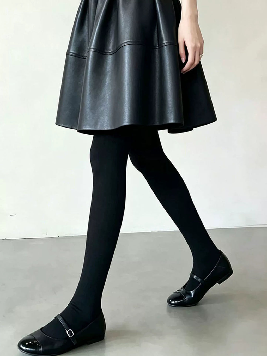 Women's Black Leather-look High-waist Slim-fit Skirt for Summer Outfits Office Weekend Slimming Everyday Date Night