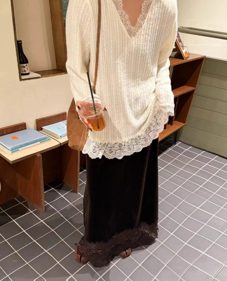 Women's V-Neck Lace Knit Oversized Long Sleeve Korean-Style Layered Hoodie Color-Block Sweatshirt for Casual Streetwear Fall Travel and Weekend Everyday