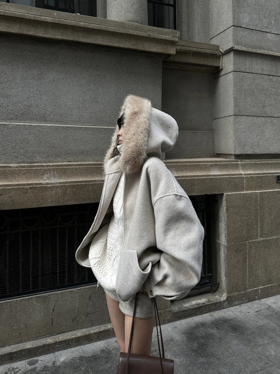 Women's Wool Fur-Collar Apricot Fleece-Lined Cropped Winter Coat for Fall Layering Travel Office Holiday Date Night