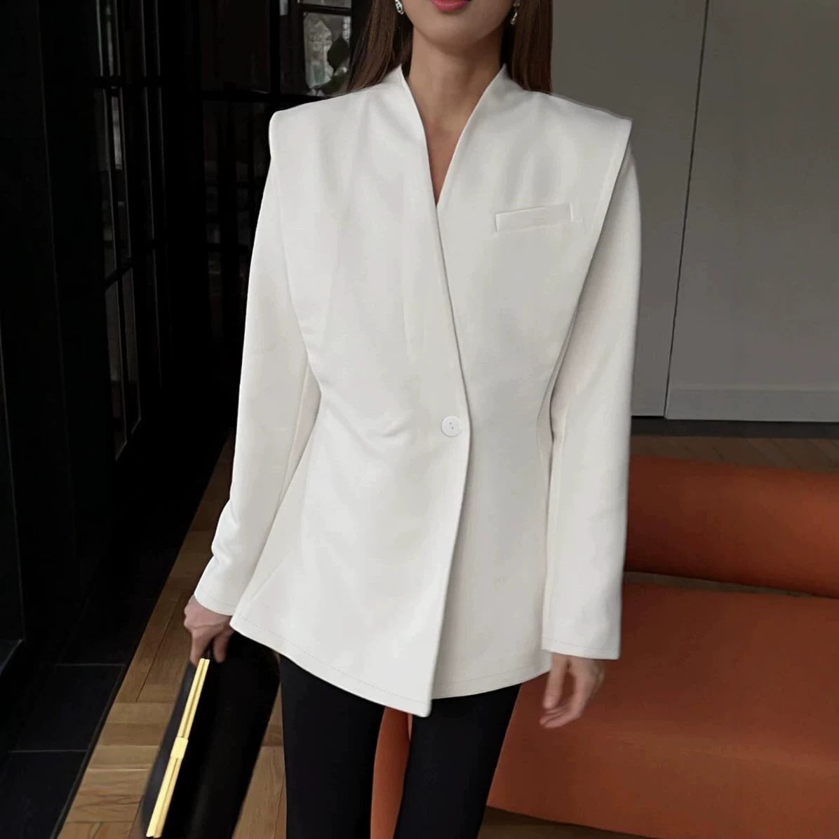 White / L