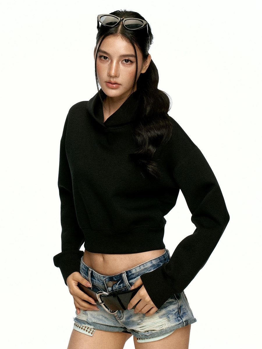 Women's Black Slim-Fit Cropped Relaxed Hoodie Sweatshirt for Casual Streetwear Fall Travel and Weekend Everyday Date Night