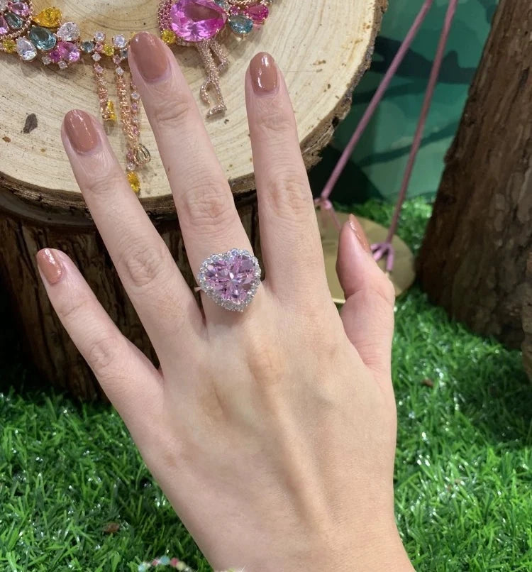 Ring by Yoshan, detail view 2