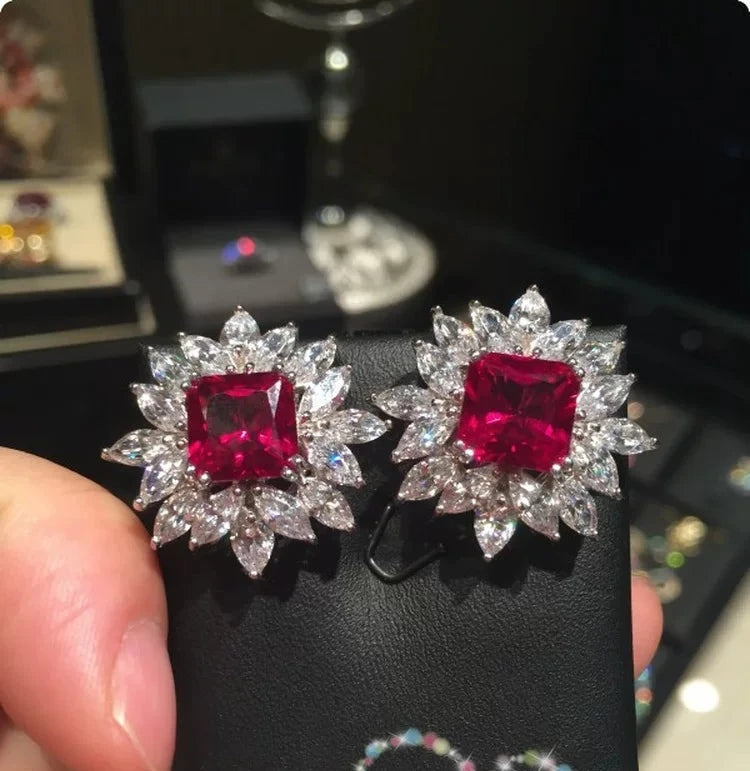 Stud earrings by Yoshan, detail view 5