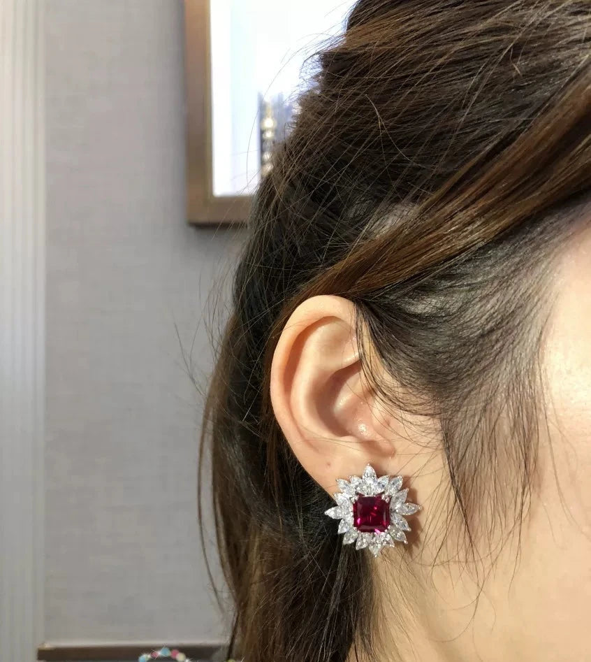 Stud earrings by Yoshan, detail view 6
