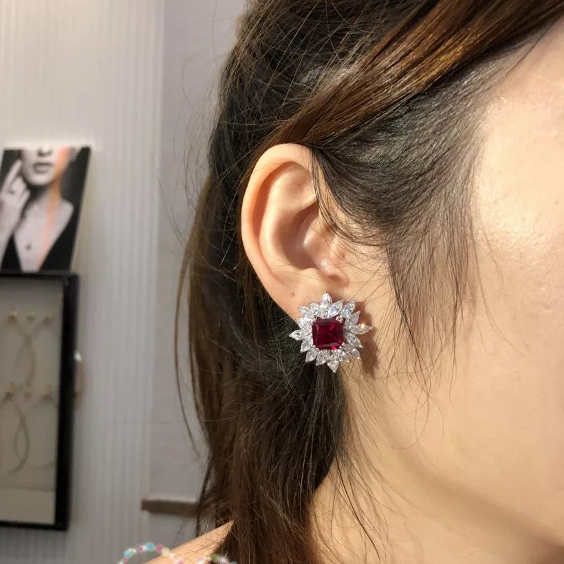 Stud earrings by Yoshan, detail view 8