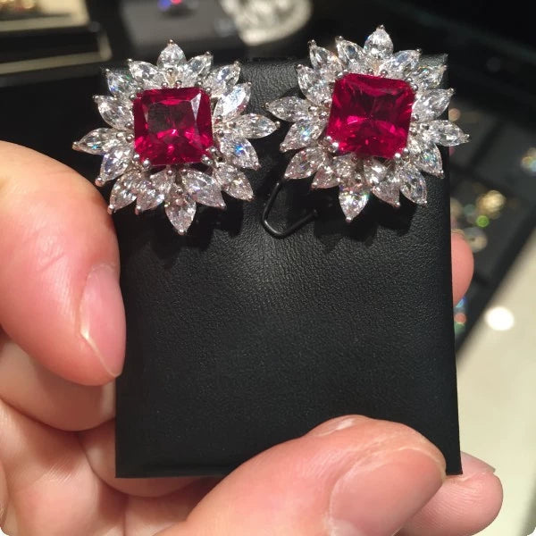 Stud earrings by Yoshan, detail view 9