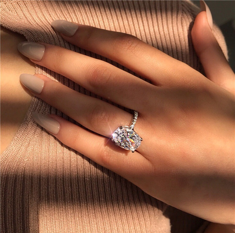 Cubic zirconia ring by Yoshan, detail view 2