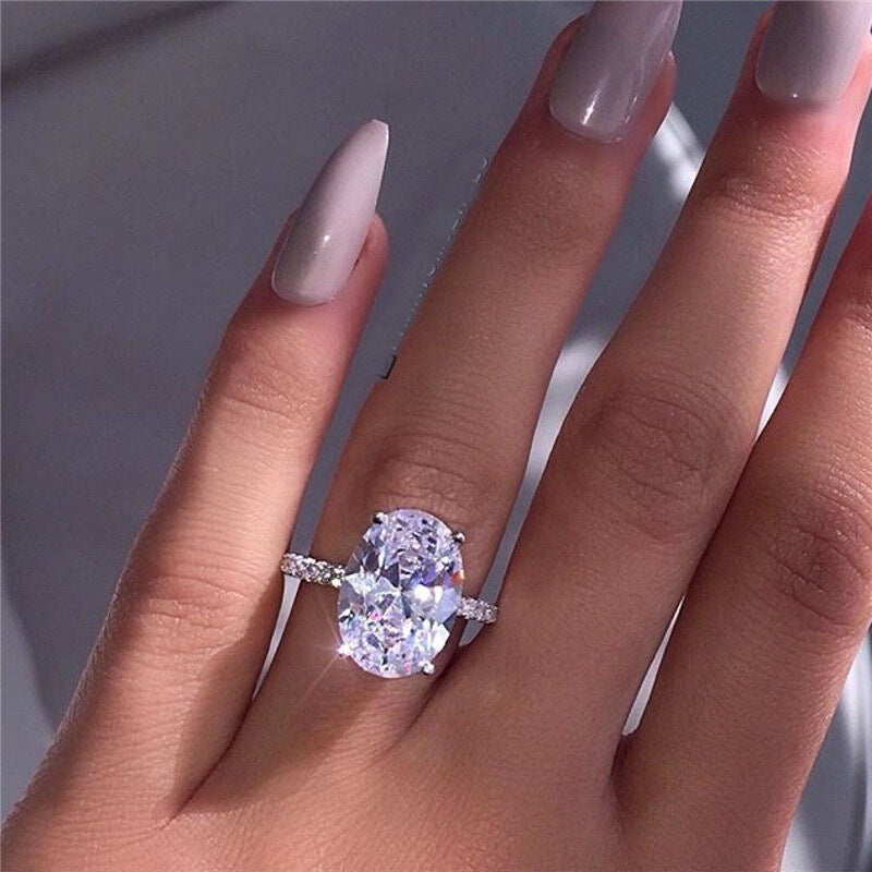 Cubic zirconia ring by Yoshan, detail view 4