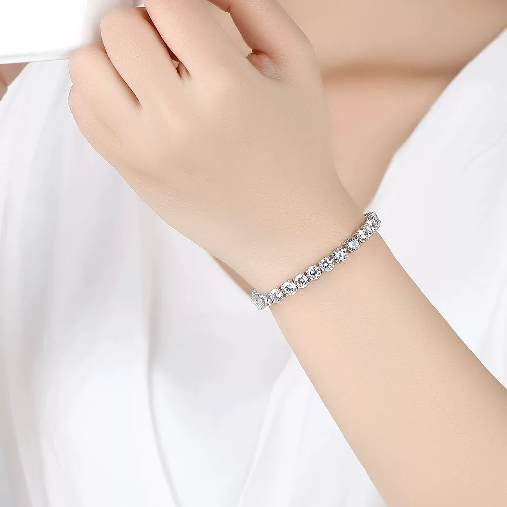 Jewelry set by Yoshan, detail view 12