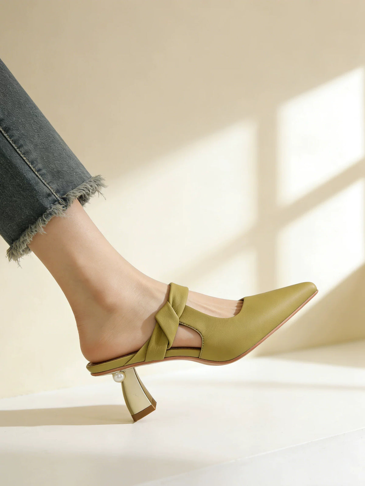 Women's Sandals & Mules photo 5