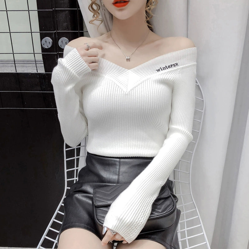 Women's V-Neck Fall Winter Relaxed Sweater Knit Pullover Top for Casual Outfits Spring Travel Office Everyday Date Night