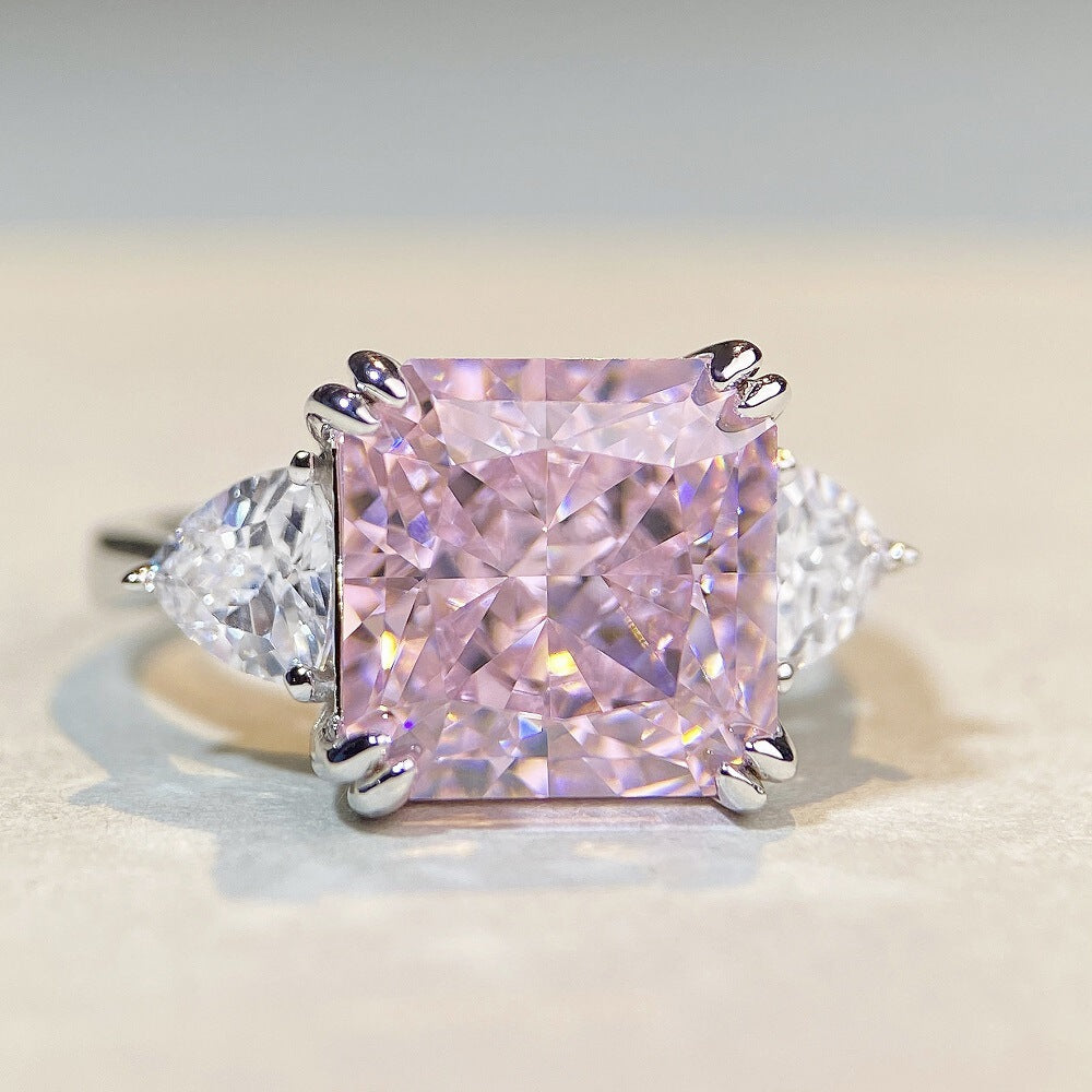 Cubic zirconia ring by Yoshan, detail view 2