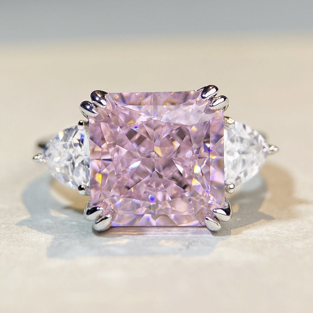 Cubic zirconia ring by Yoshan, detail view 3