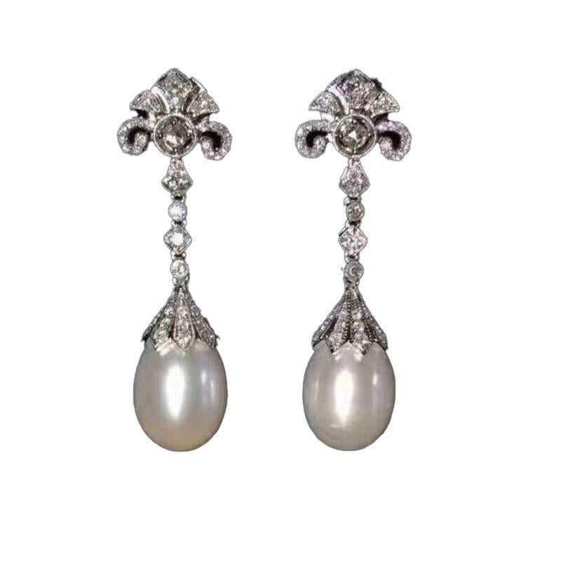 Faux pearl retro stud earrings by Yoshan, detail view 6