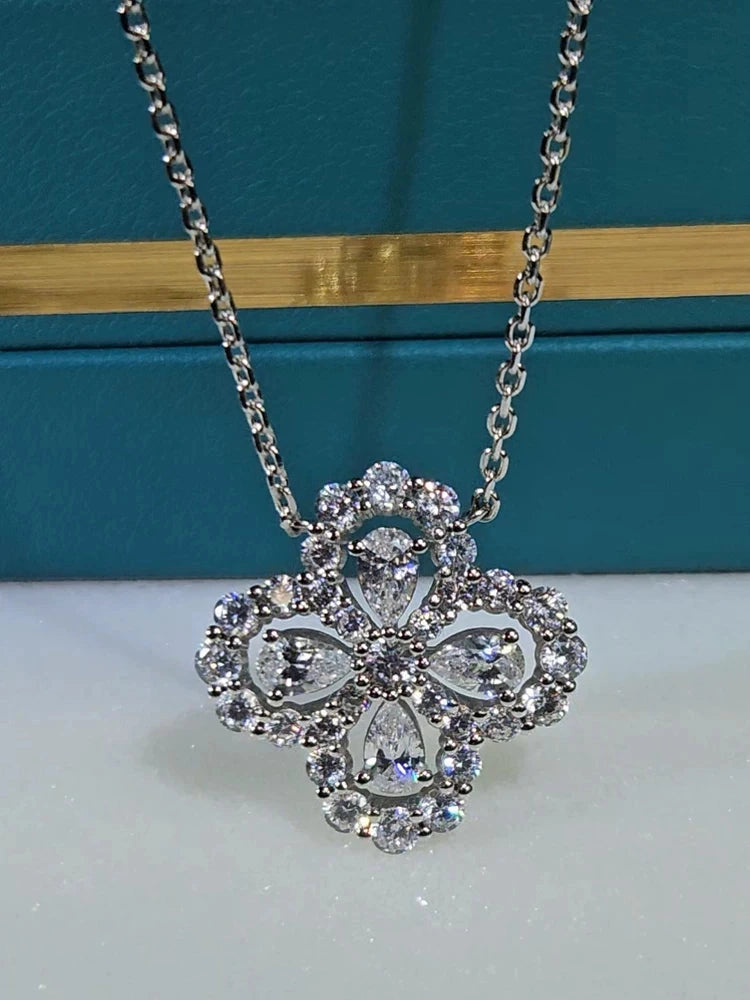 Pendant necklace by Yoshan