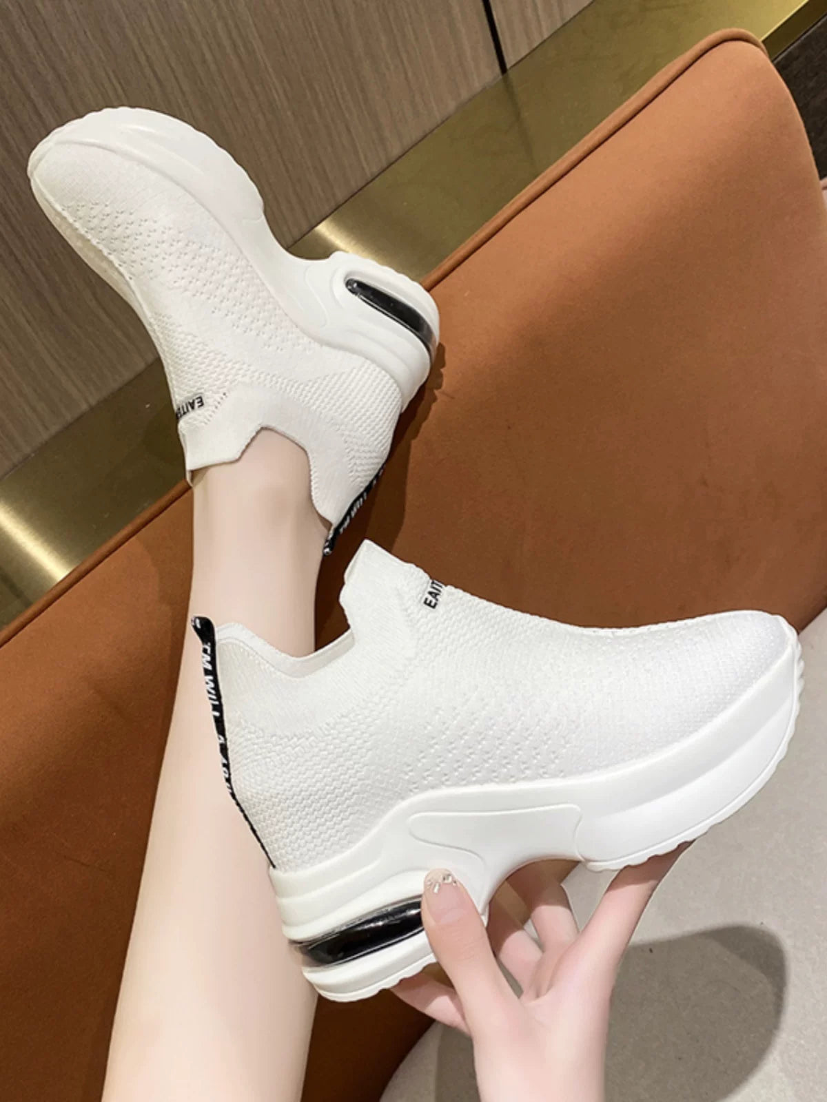 Hidden Lift Breathable Mesh Pumps for Women