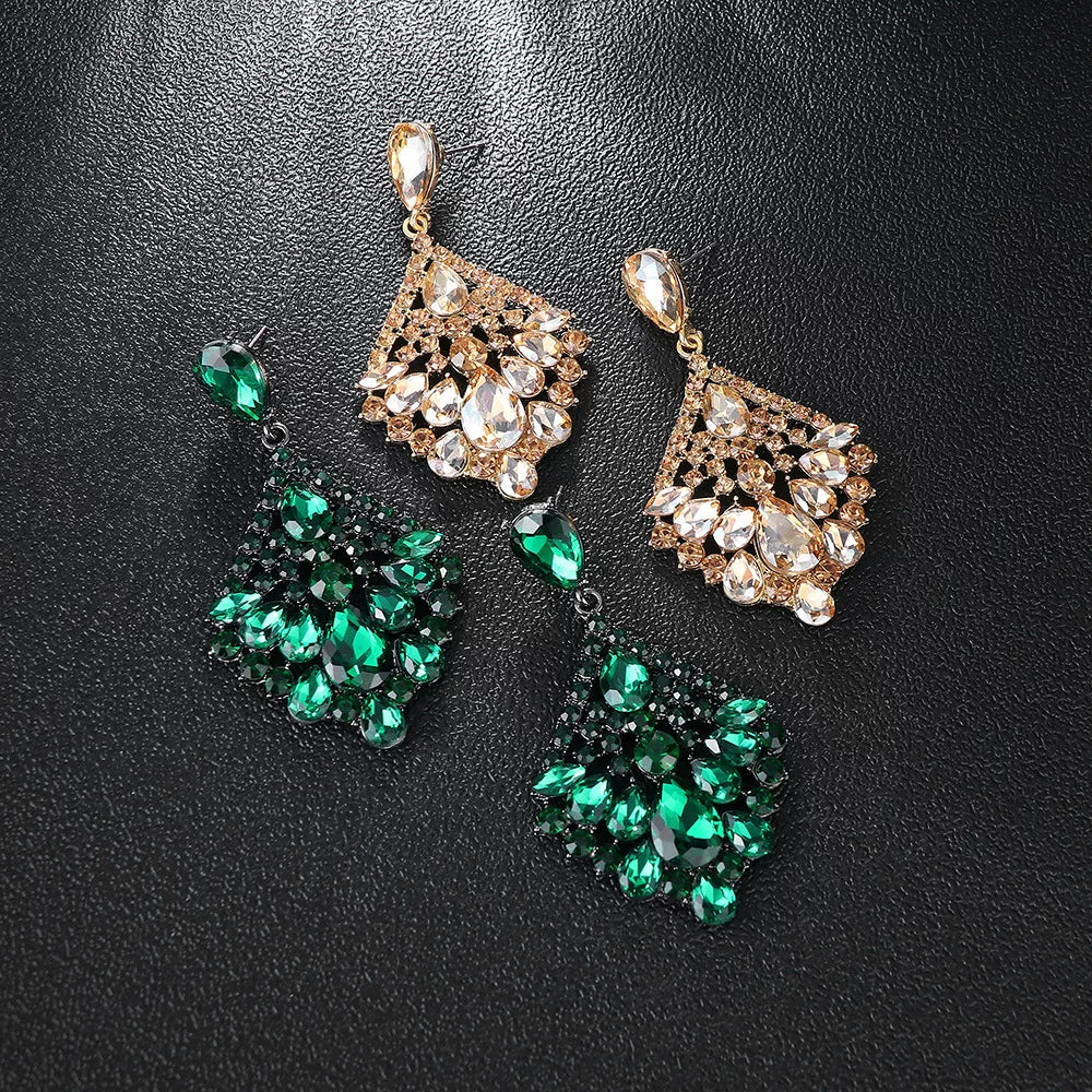 Crystal geometric drop earrings by Yoshan, detail view 6