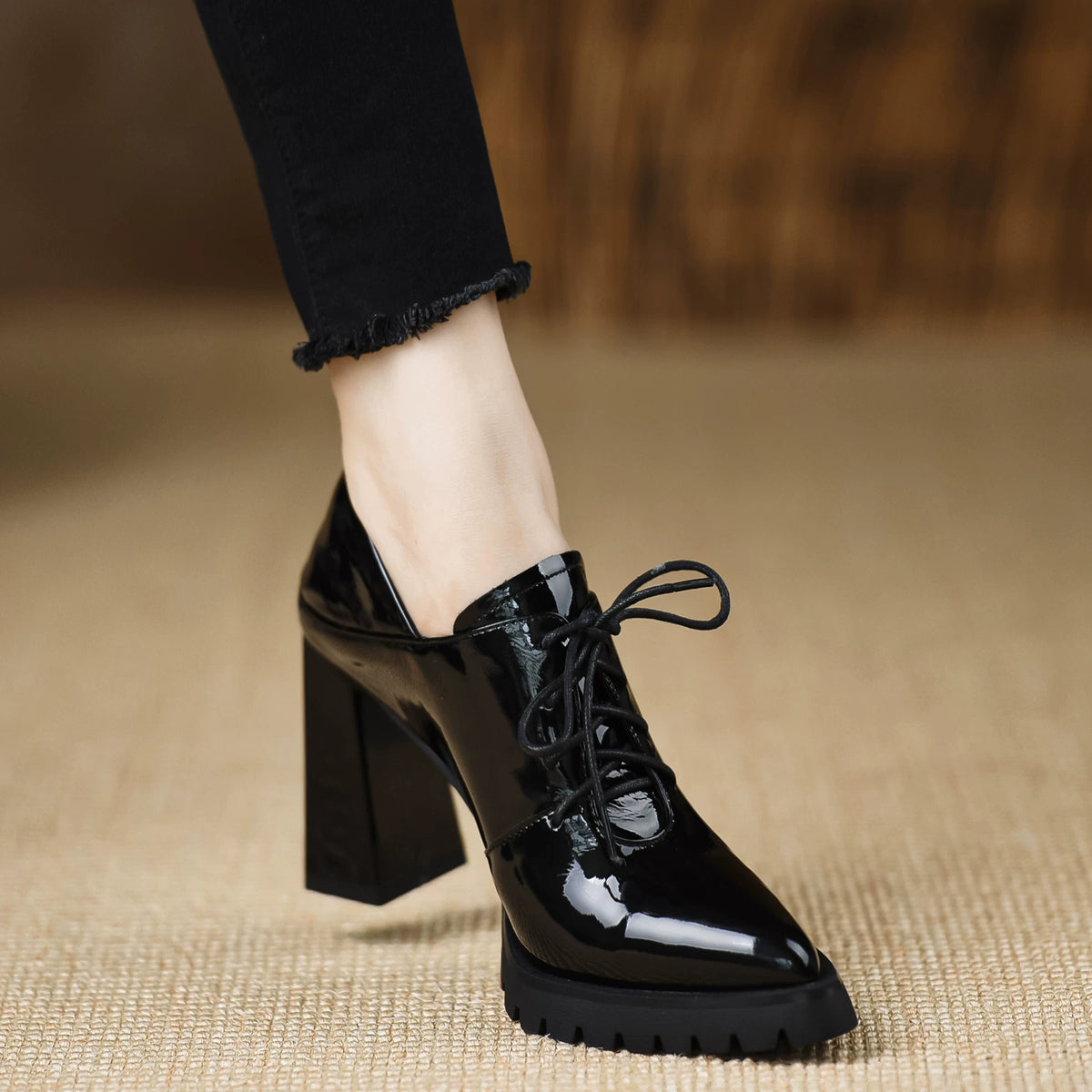 Women's Black Platform Patent Leather Block Heel High Heel Lace-Up Retro Pumps Closed-Toe Dress Heels Wedding Guest Cocktail Party