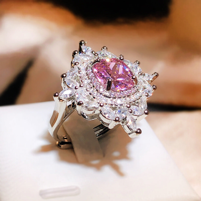 Cubic zirconia ring by Yoshan, detail view 3