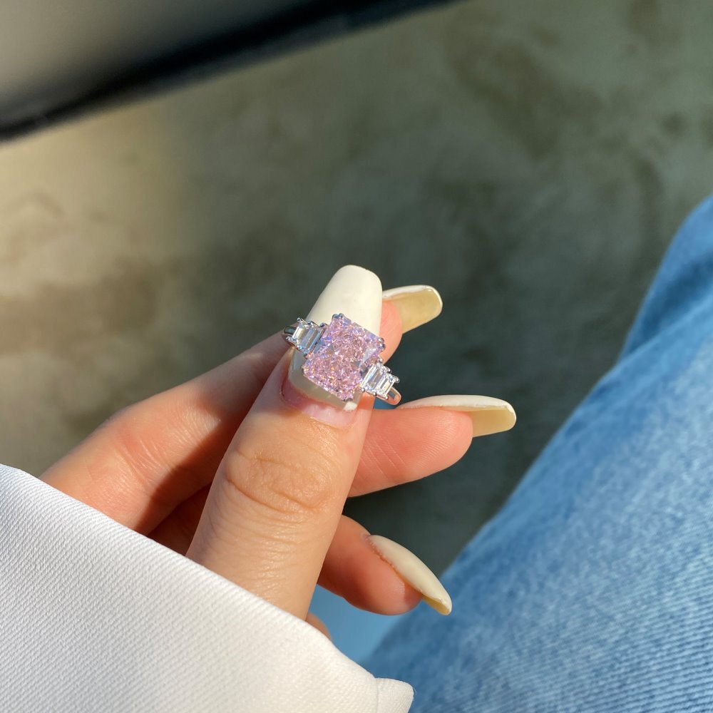 Cubic zirconia French-inspired ring by Yoshan, detail view 3