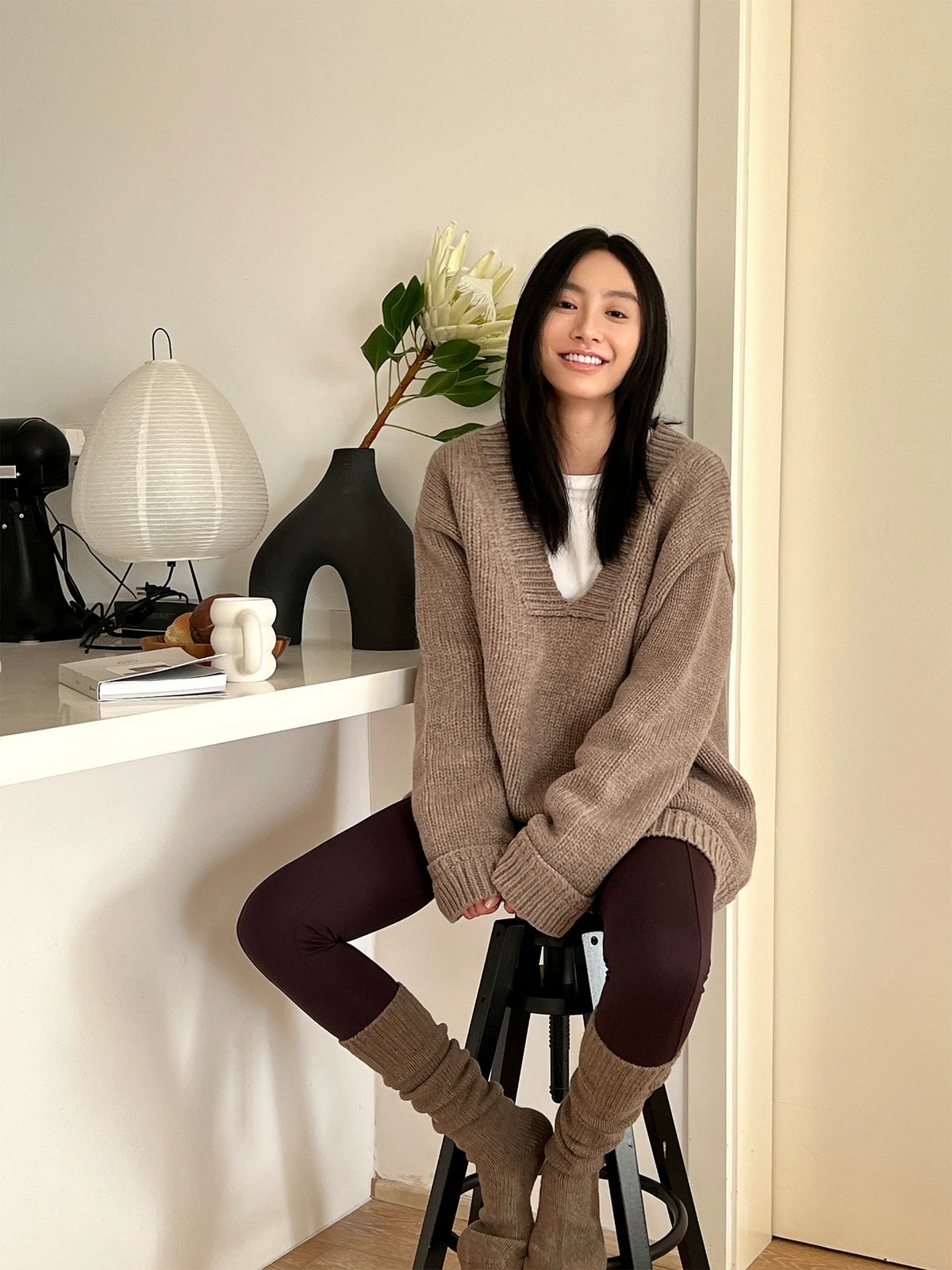 Women's Wool V-Neck Oversized Sweater Knit Pullover Top for Fall Winter Spring Travel Office Everyday Date Night
