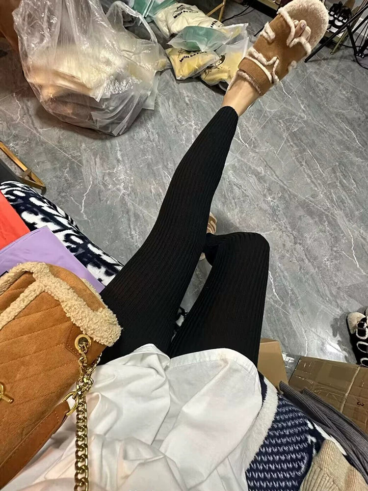 Women's Knit Slim-fit Outdoor Leggings Set High-waisted Stretch for Office Outfits Work Everyday Slimming Weekend Wear