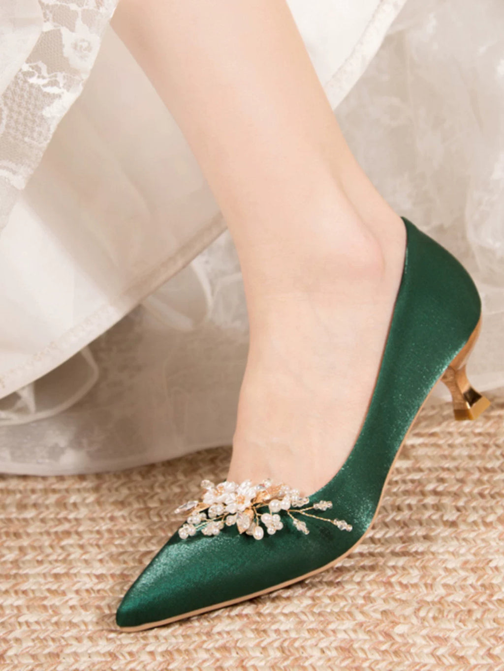 Pointed Toe Pumps for Women